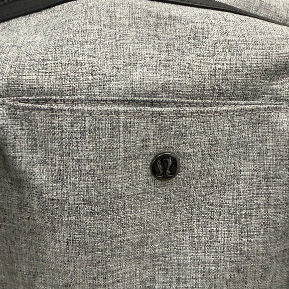 Lululemon "Out Of Range" Duffel 33L - Picture 3 of 5